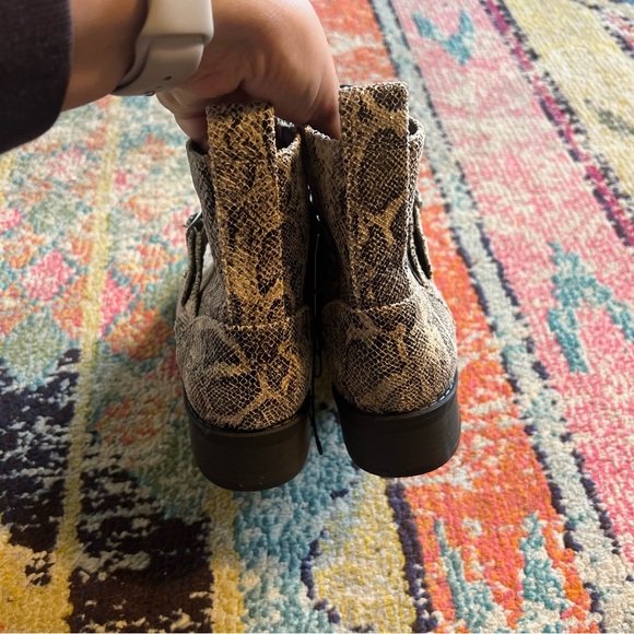 Express boots animal print women’s size 10 - Picture 5 of 6